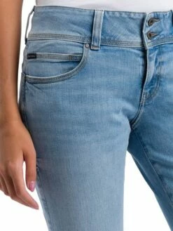 Cross Jeans Damen Jeans Loie - Regular Fit - Blau - Light Blue 16 Cross Jeans Damen Jeans Loie - Regular Fit - Blau - Light Blue -JEANS DIRECT Verkäufe 46538 P 422 010 cross jeans null 4 1