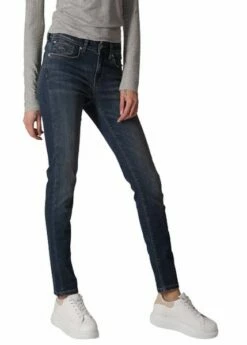 M.O.D. Damen Jeans MONIKA - Slim Fit - Blau - Madison Blue 8 M.O.D. Damen Jeans MONIKA - Slim Fit - Blau - Madison Blue -JEANS DIRECT Verkäufe 47590 47590 MOD AU22 2045 3264 00 800x1120 2